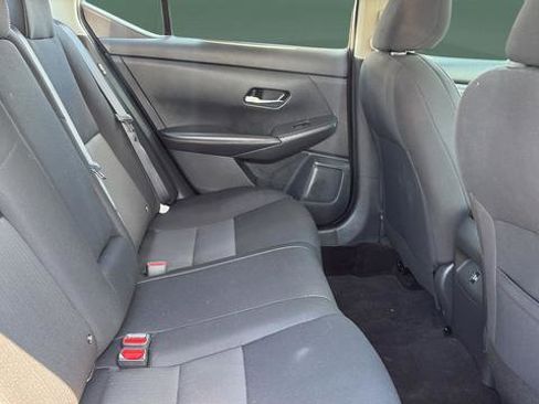 Used 2022 Nissan Sentra SV FWD image 27