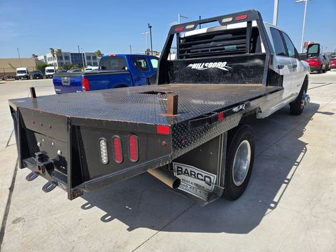 Used 2024 RAM 3500 SLT w/ Quick Order Package 2YG SLT AWD/4WD image 2