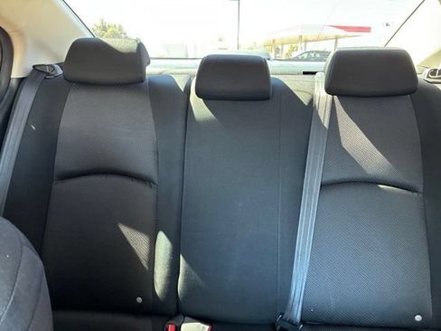 Used 2018 MAZDA MAZDA3 Sport FWD image 17