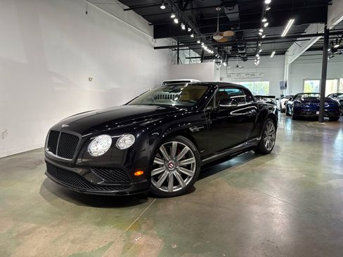 Used 2017 Bentley Continental GT V8 S image 2