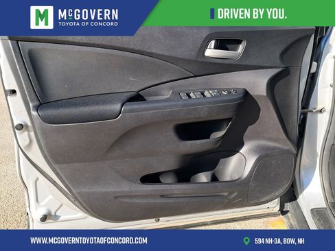 Used 2016 Honda CR-V LX image 9