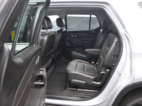Used 2019 Chevrolet Traverse LT w/ LT Premium Package AWD/4WD image 34