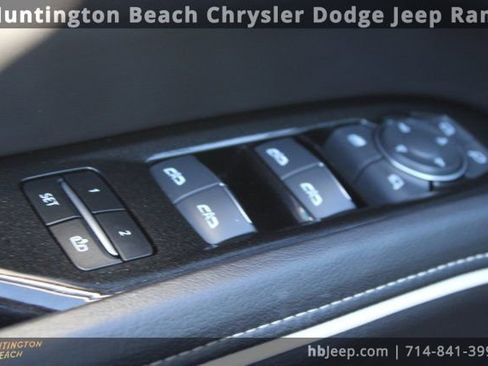 Used 2024 Cadillac Escalade Sport image 12