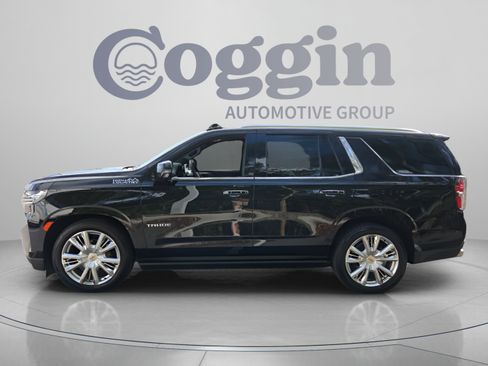 Used 2023 Chevrolet Tahoe High Country RWD image 2