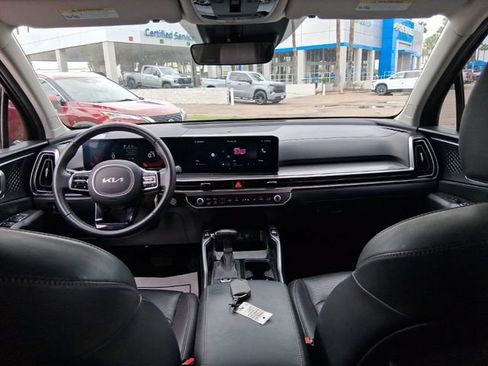 Used 2024 Kia Sorento S w/ Panoramic Sunroof Package FWD image 12
