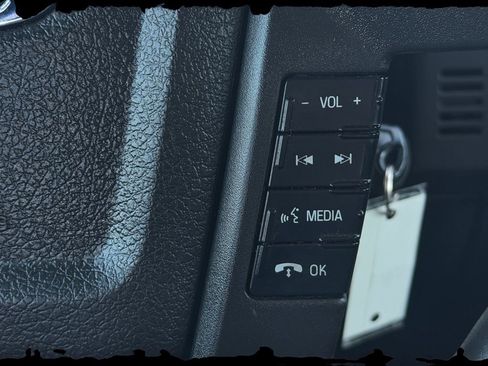 Used 2014 Ford F150 XLT AWD/4WD image 17