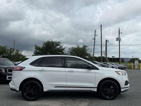 Used 2024 Ford Edge SE w/ Black Appearance Package AWD/4WD image 12