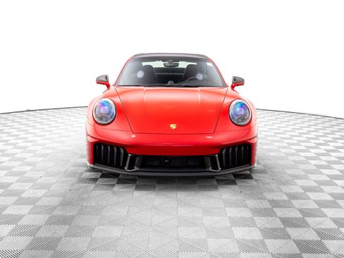 Certified 2025 Porsche 911 Carrera GTS image 9
