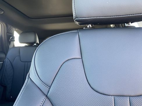 New 2026 Kia Sorento SX Prestige AWD/4WD image 13
