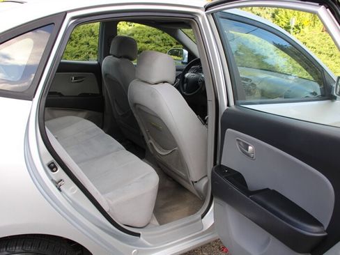 Used 2007 Hyundai Elantra GLS image 6