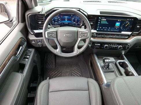 Certified 2025 Chevrolet Silverado 1500 LT Trail Boss w/ Convenience Package II AWD/4WD image 12