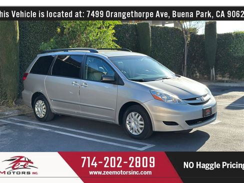 Used 2010 Toyota Sienna LE FWD image 4