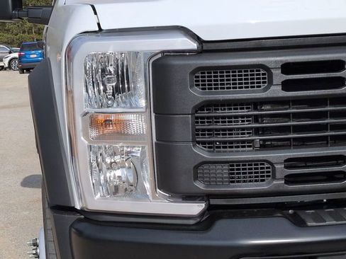 New 2026 Ford F550 XL image 9