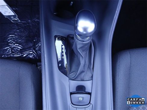 Used 2021 Toyota C-HR LE image 31