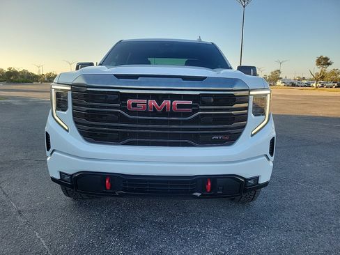 Used 2022 GMC Sierra 1500 AT4 image 31