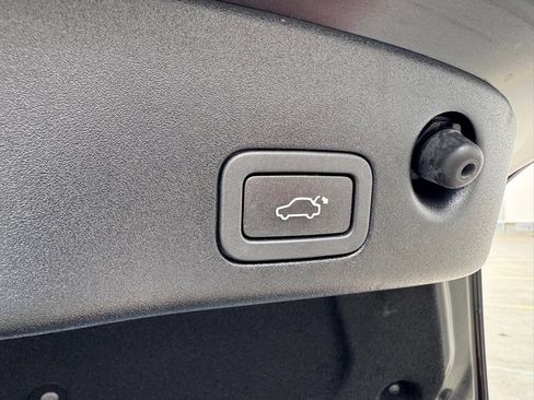 Used 2015 Jaguar XJ L Supercharged image 29