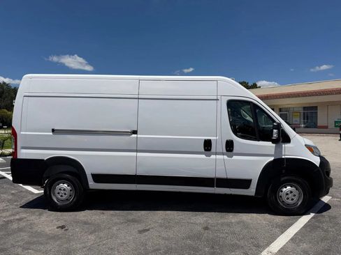 Used 2023 RAM ProMaster 2500 FWD image 4