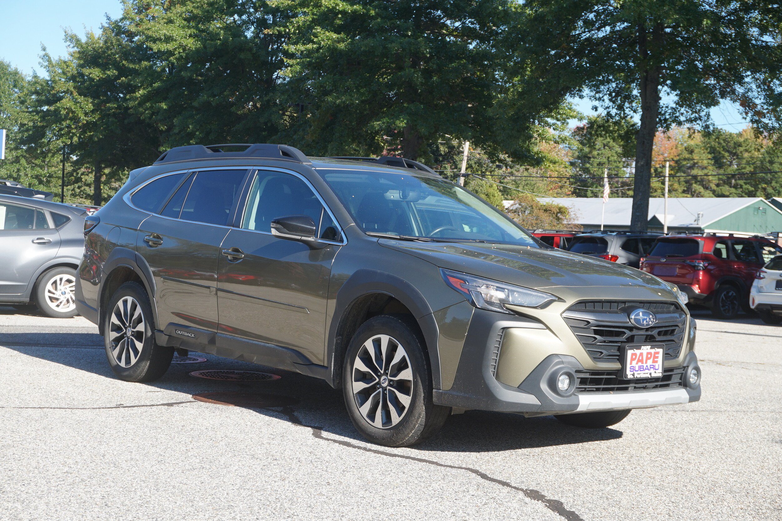 Used 2024 Subaru Outback Limited AWD/4WD image 3