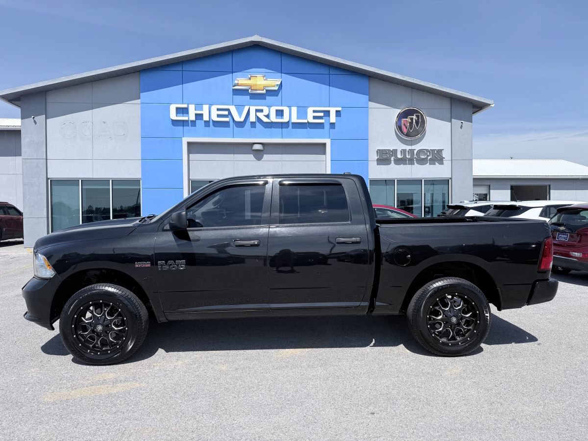 Used 2015 RAM 1500 Express AWD/4WD image 8