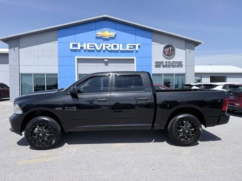 Used 2015 RAM 1500 Express AWD/4WD image 8