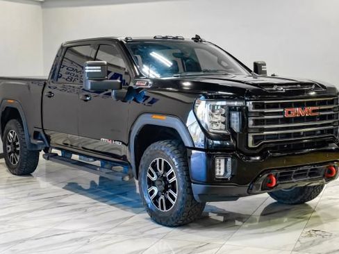 Used 2020 GMC Sierra 2500 AT4 w/ AT4 Premium Package AWD/4WD image 10