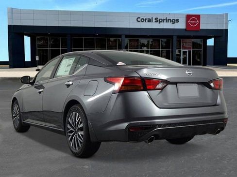 New 2026 Nissan Altima 2.5 SV w/ SV Premium Package FWD image 3