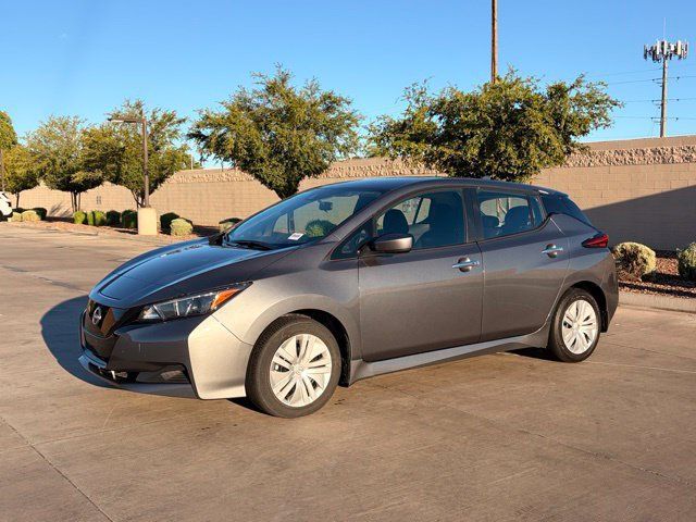 Used 2025 Nissan Leaf S FWD image 31