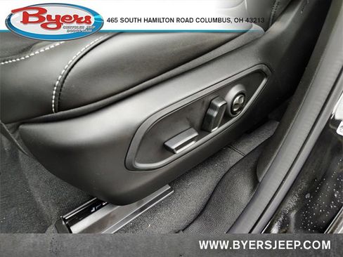 New 2025 Jeep Grand Cherokee Altitude image 15