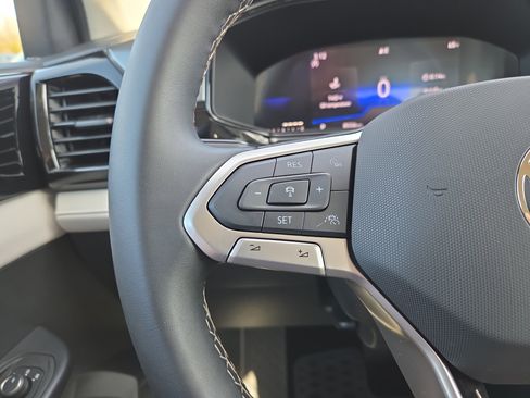 Certified 2025 Volkswagen Taos S image 11