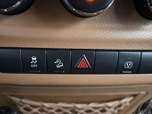 Used 2016 Jeep Wrangler Sahara w/ Connectivity Group image 21