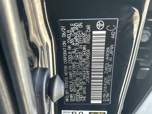 Certified 2022 Toyota Prius Prime XLE FWD image 27