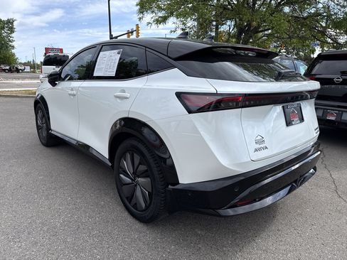 Certified 2024 Nissan Ariya AWD image 7
