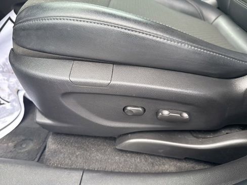 Used 2019 Buick Encore Preferred image 18