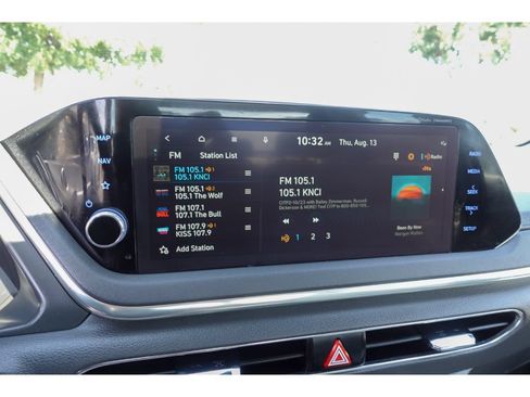 Used 2023 Hyundai Sonata SEL w/ Preferred Accessory Package FWD image 16