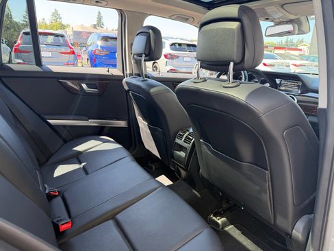 Used 2015 Mercedes-Benz GLK 350 4MATIC image 19
