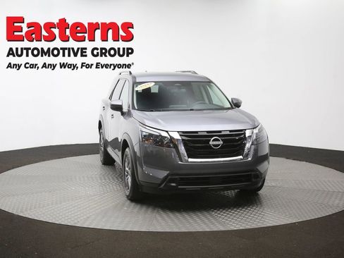 Used 2024 Nissan Pathfinder SV AWD/4WD image 50