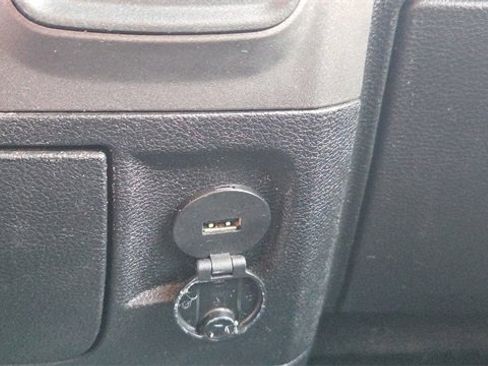 Used 2018 RAM 1500 Tradesman image 33