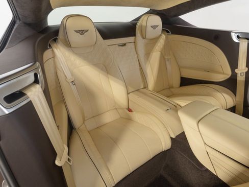 Used 2022 Bentley Continental GT AWD/4WD image 50