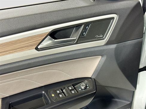 Used 2021 Volkswagen Atlas SEL Premium image 26