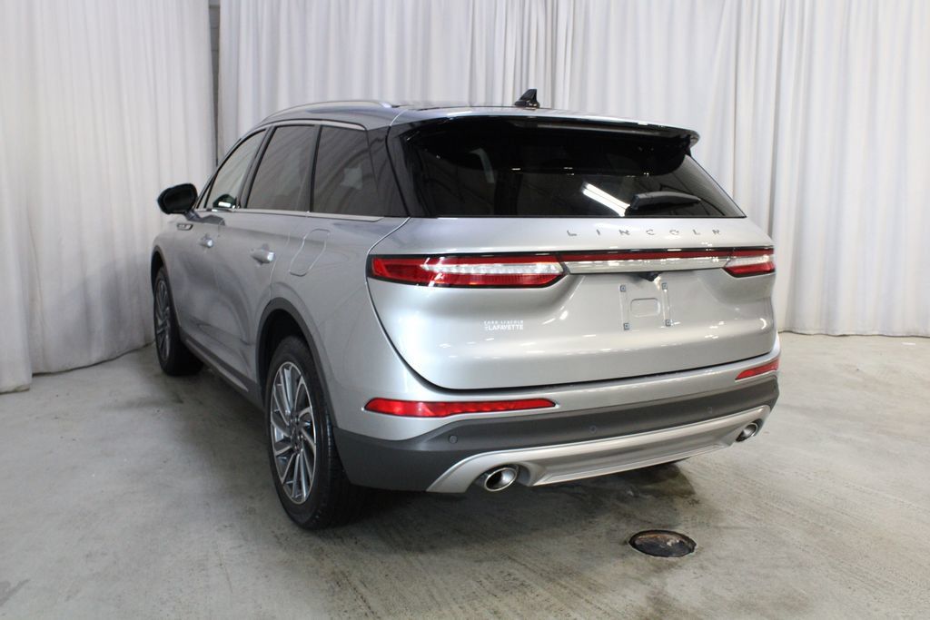 Used 2023 Lincoln Corsair Reserve w/ Equipment Group 201A AWD/4WD image 24