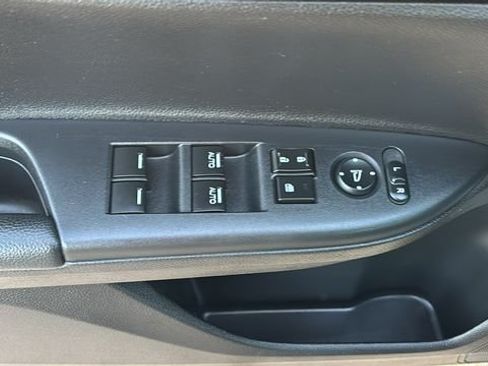 Used 2015 Honda Accord EX-L image 10