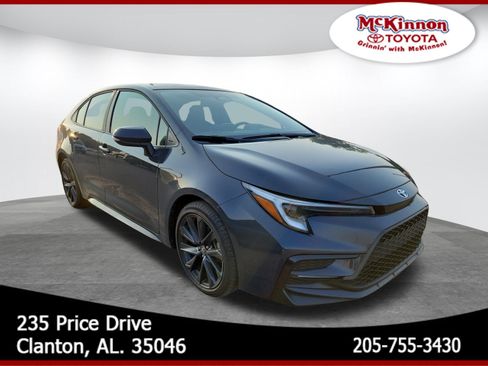 Used 2025 Toyota Corolla SE FWD image 1