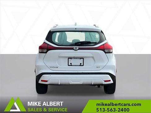 Used 2021 Nissan Kicks SV image 5