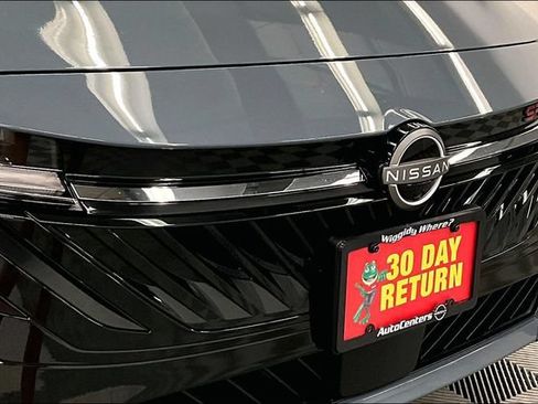 New 2026 Nissan Sentra SR w/ SR Premium Package FWD image 15