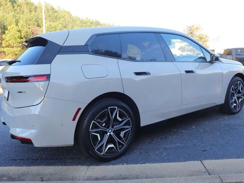 New 2026 BMW iX xDrive45 image 6