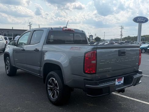Used 2022 Chevrolet Colorado Z71 w/ Trail Boss Package AWD/4WD image 6