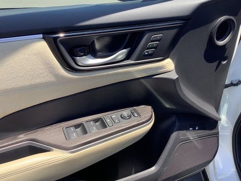 Used 2018 Honda Clarity Touring image 10