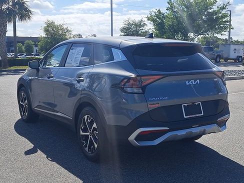 Used 2024 Kia Sportage EX image 3