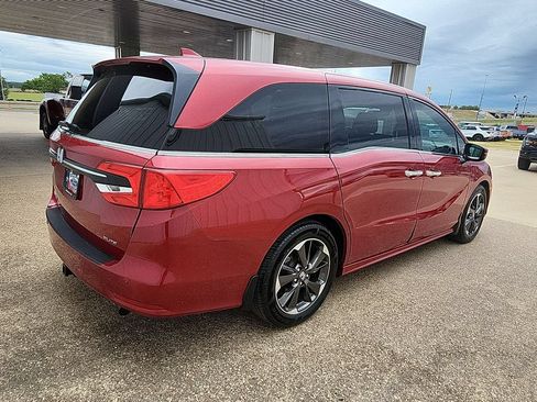 Used 2022 Honda Odyssey Elite image 8