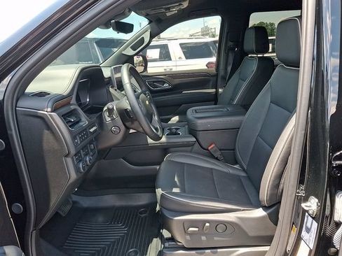 Used 2024 Chevrolet Tahoe Premier AWD/4WD image 10